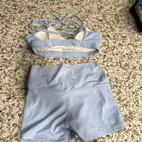 Matching Set - Picture 2 of 2